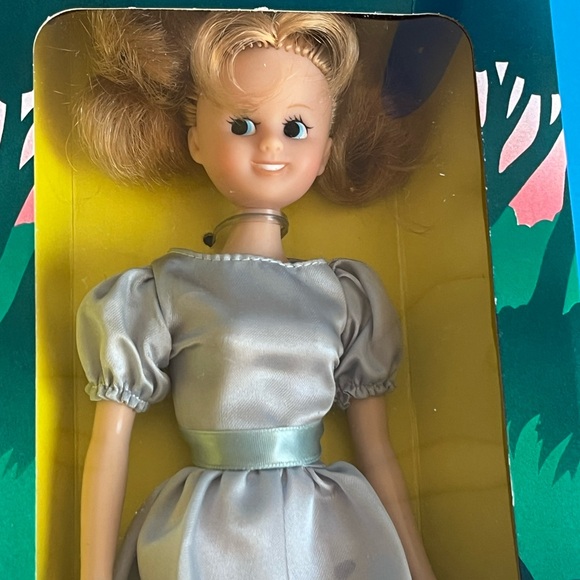 VTG New Walt Disney Wendy from Peter Pan Doll Sears Exclusive Rare 1980’s - Picture 1 of 5